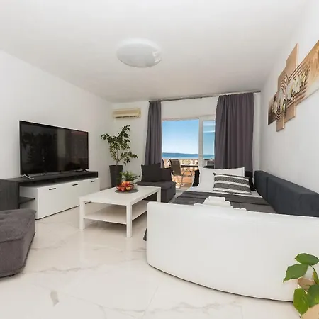 Sole Mio -sea View Apartament