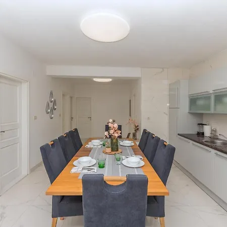 Sole Mio -sea View Apartament Makarska